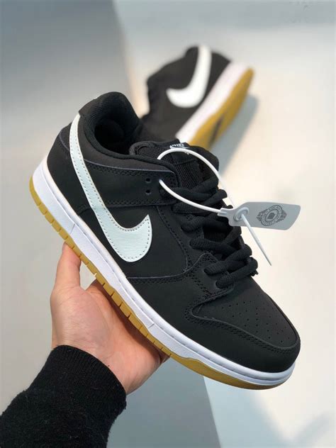 Nike low dunk sale